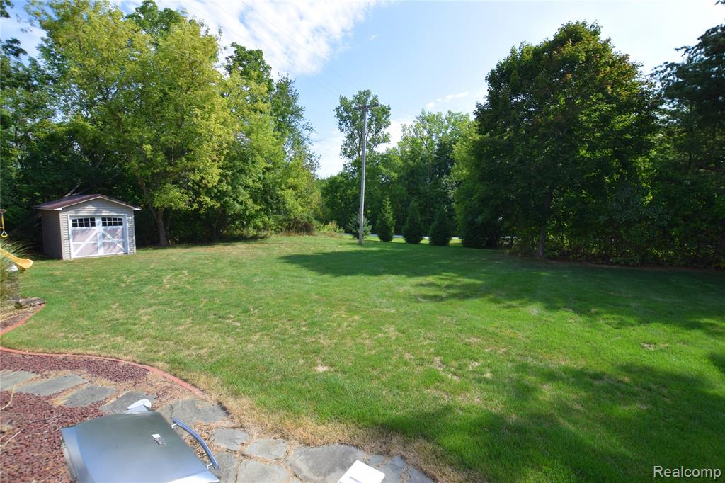 main property photo 27