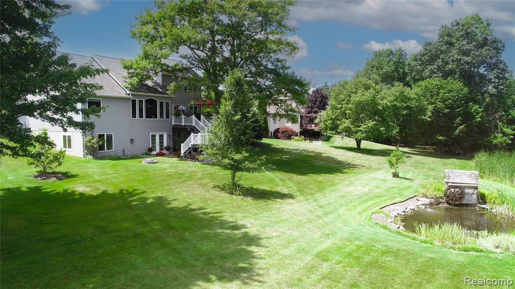 main property photo 6