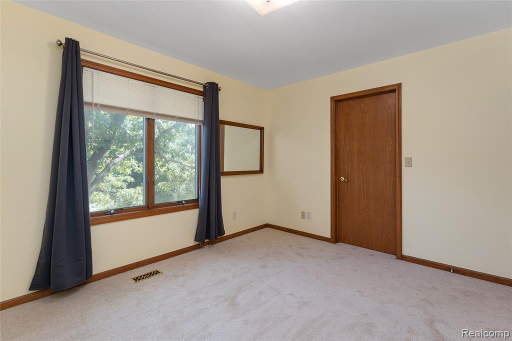 main property photo 60