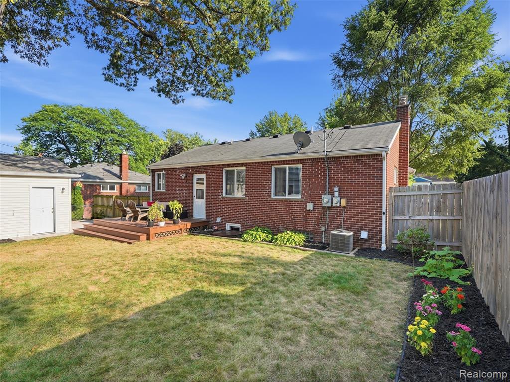 main property photo 36