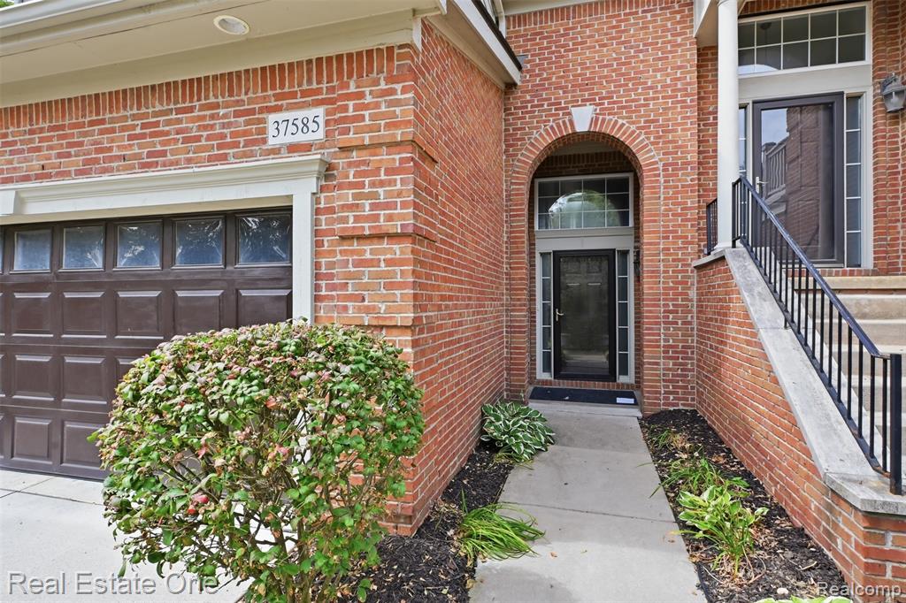 main property photo 0