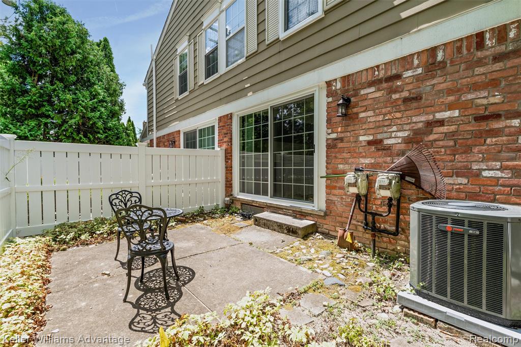 main property photo 58