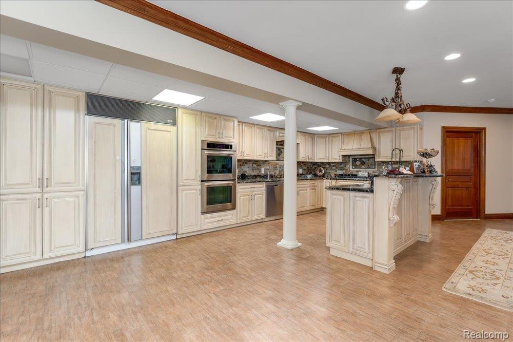 main property photo 47