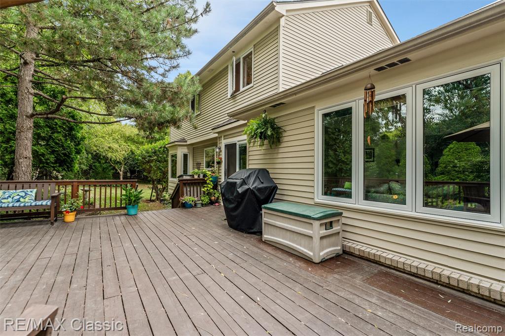 main property photo 48