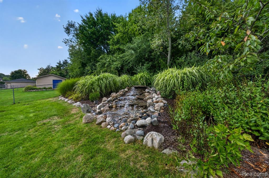 main property photo 73