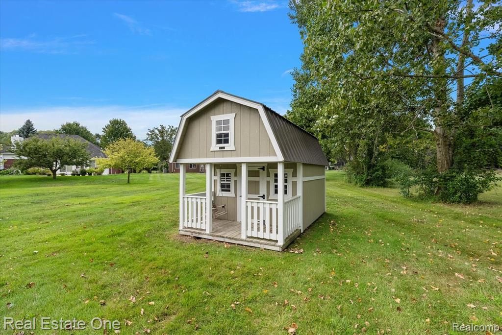 main property photo 68