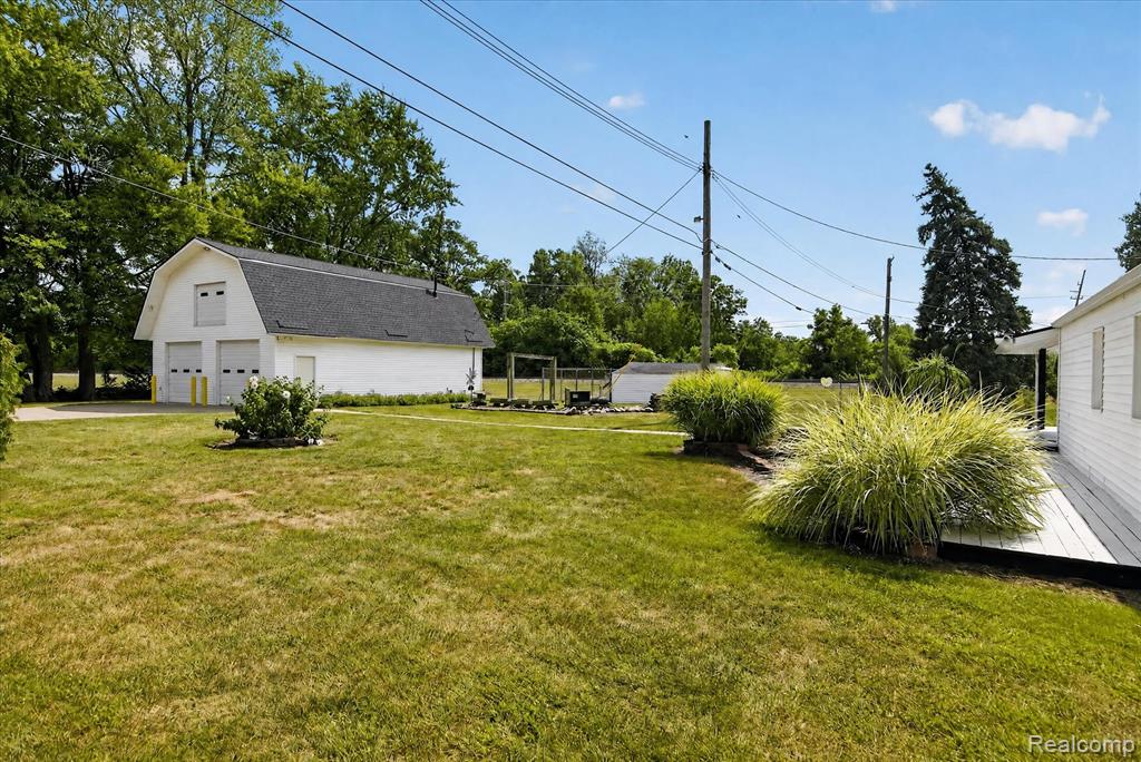main property photo 47