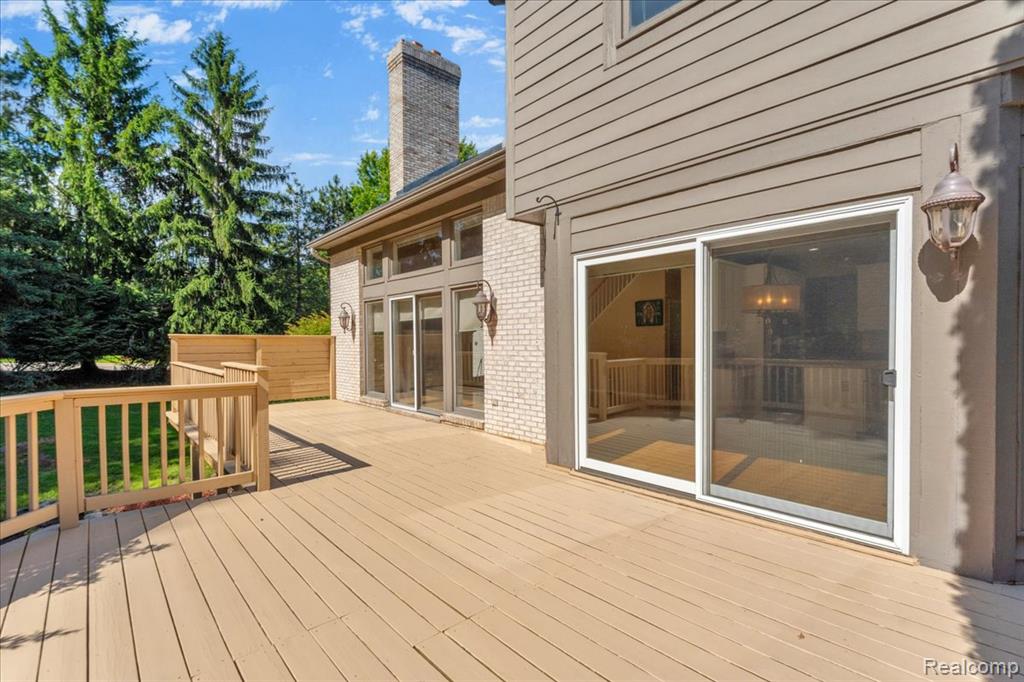 main property photo 6