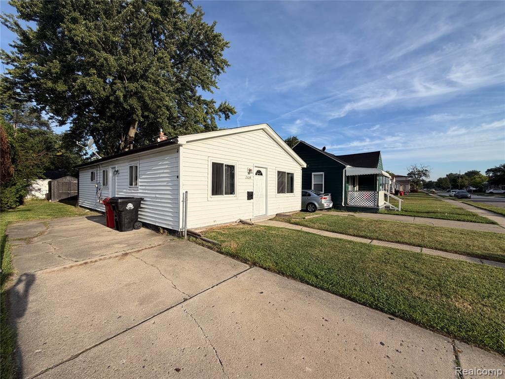 main property photo 2
