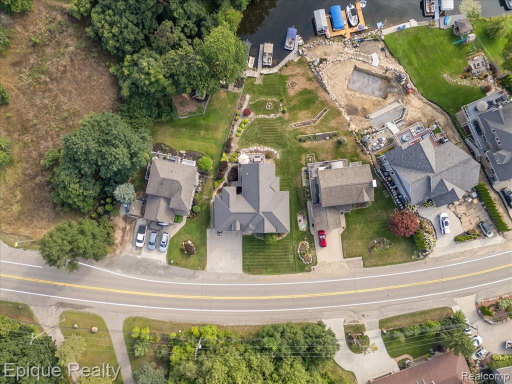 main property photo 73