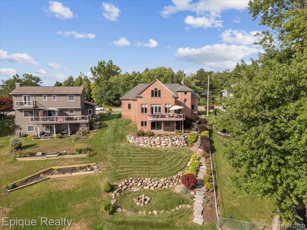 main property photo 81