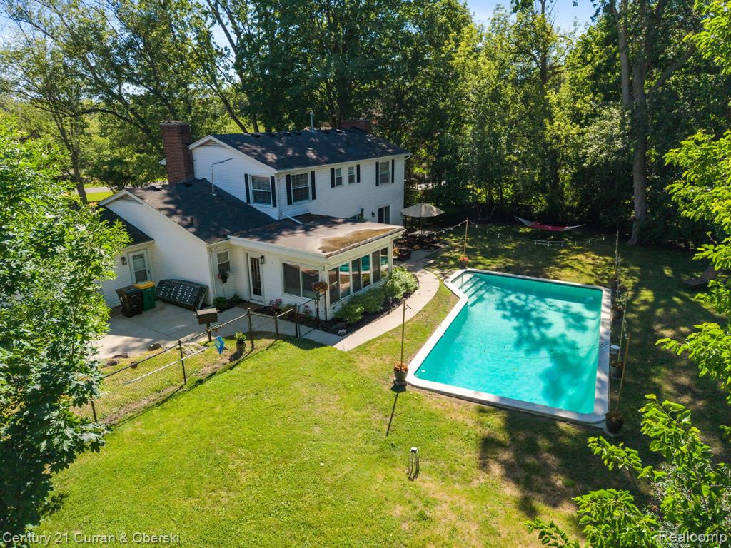 main property photo 46