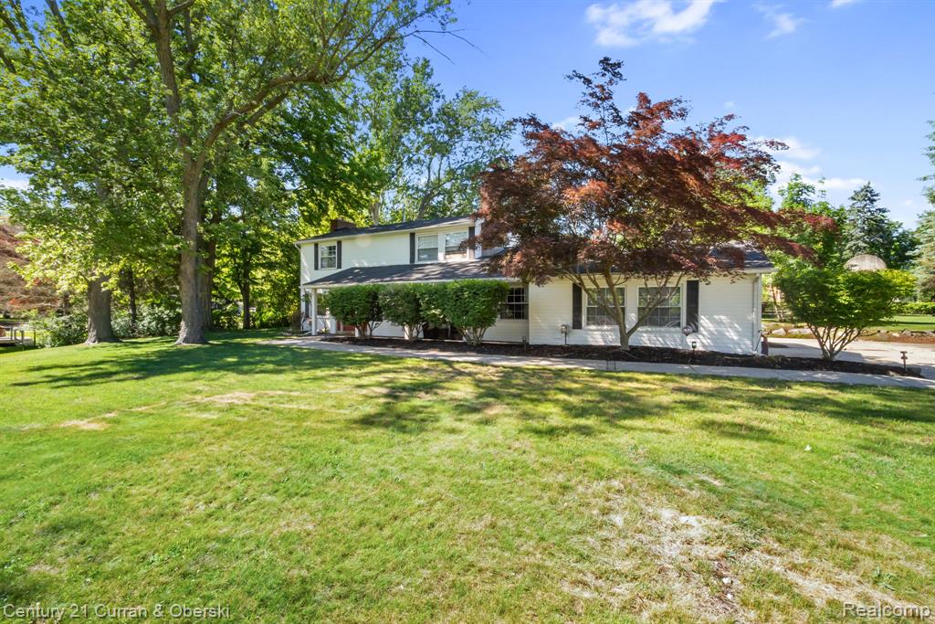 main property photo 6