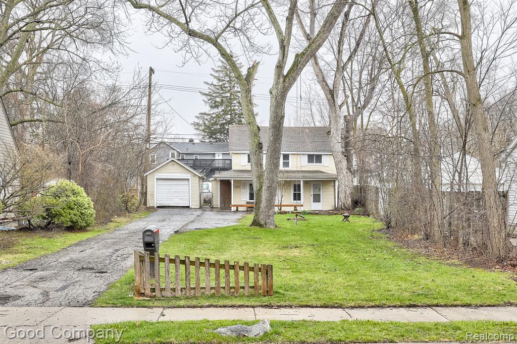 main property photo 28