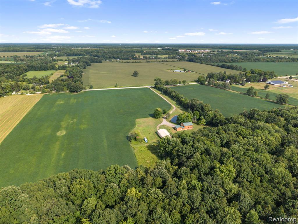 main property photo 90