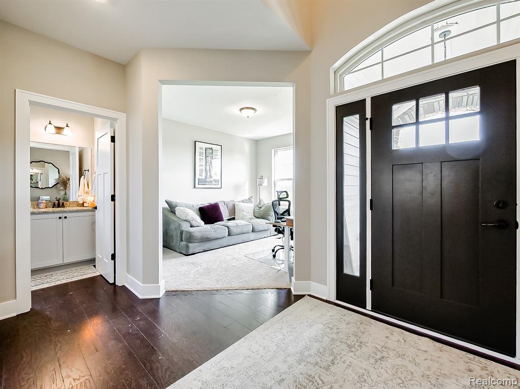 main property photo 39