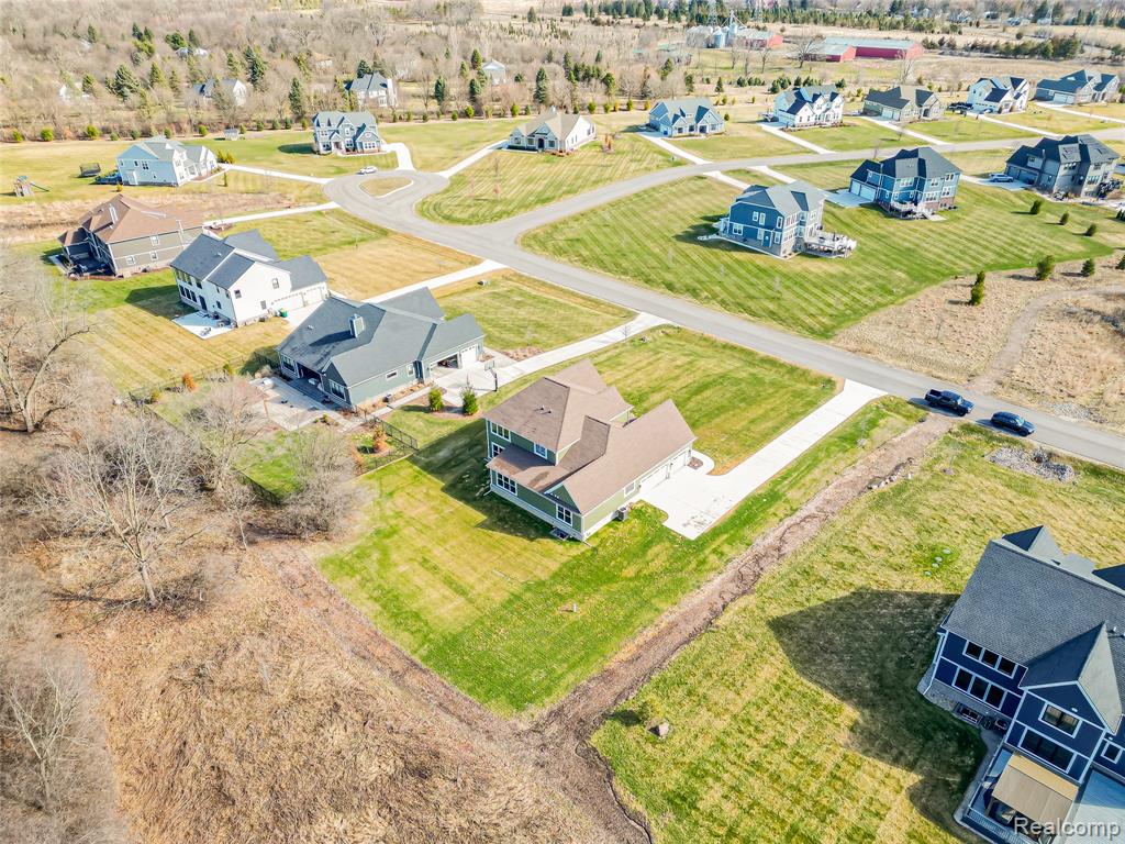 main property photo 49