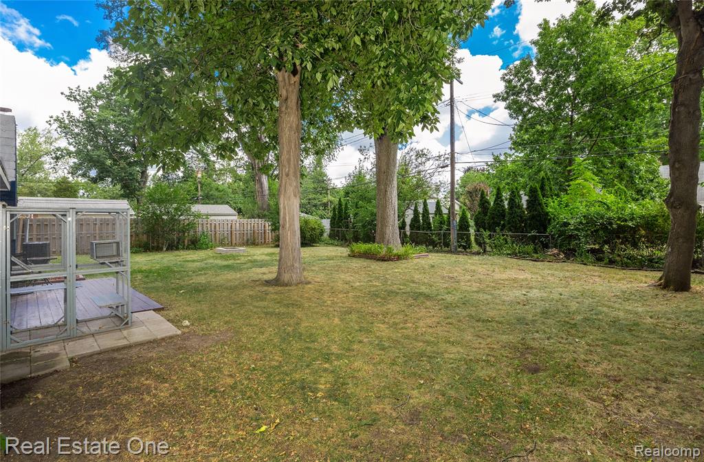 main property photo 33