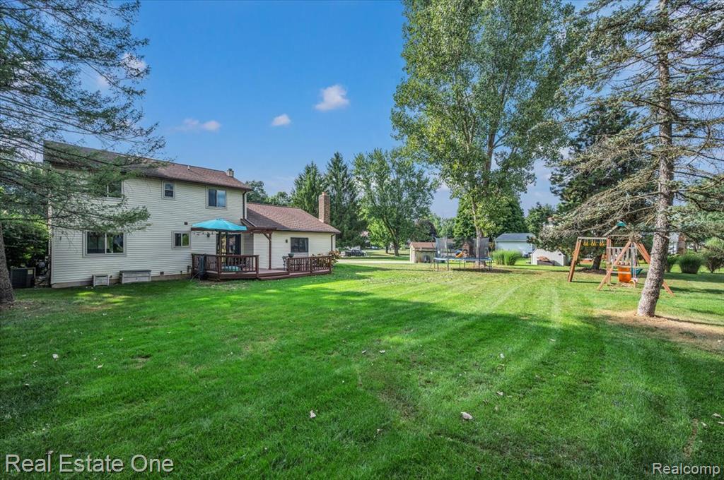 main property photo 23