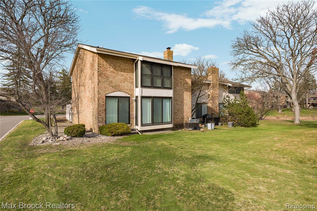 main property photo 42