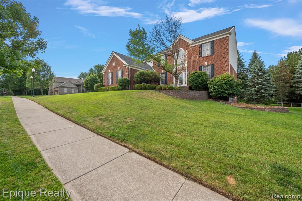 main property photo 3