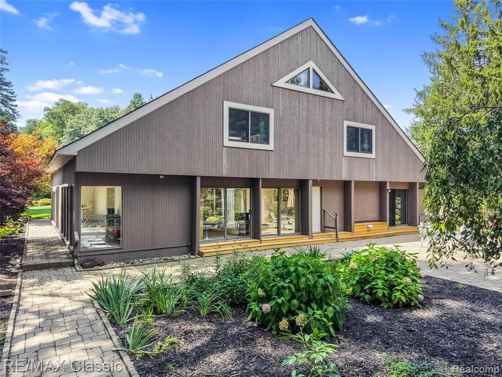 main property photo 64