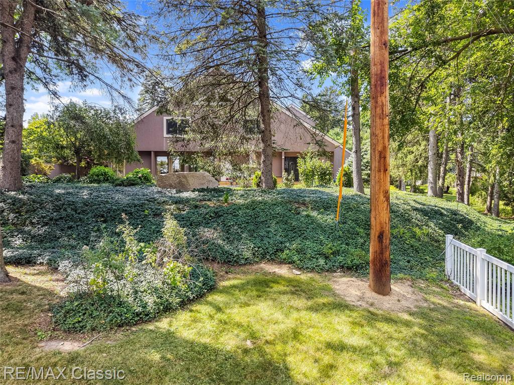main property photo 70