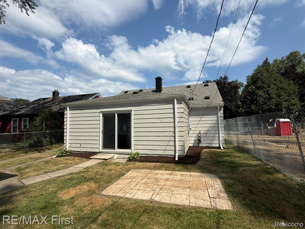main property photo 3