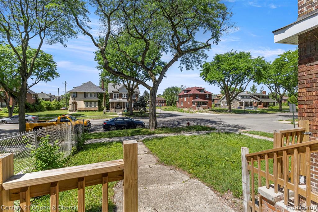 main property photo 39