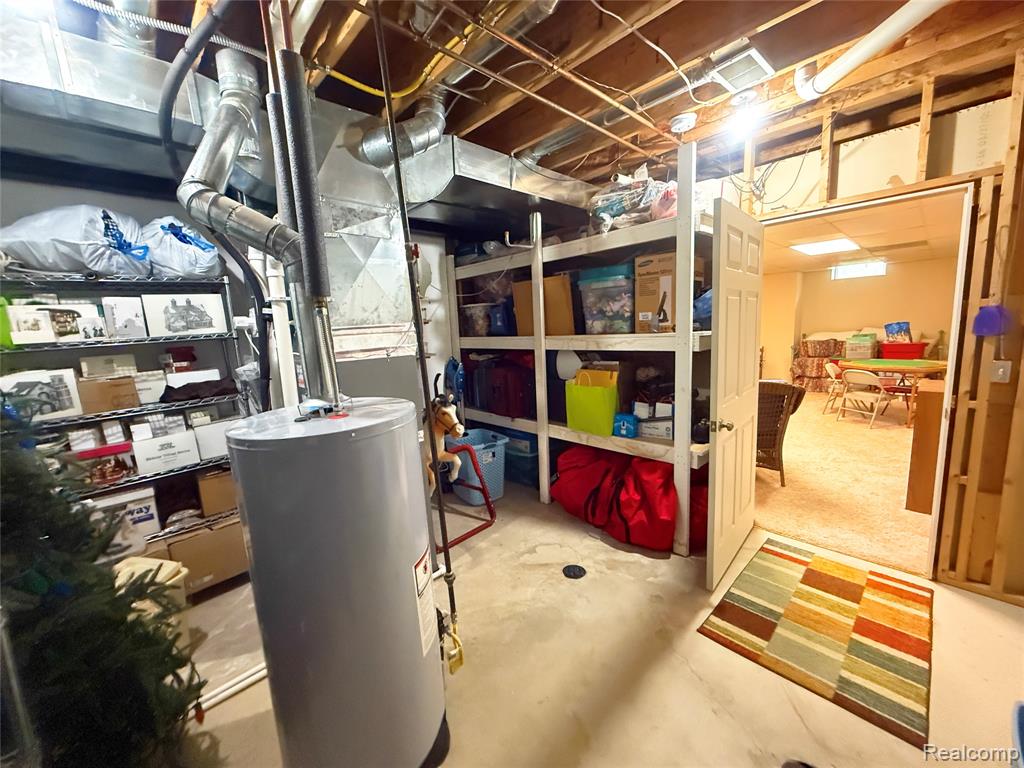 main property photo 46