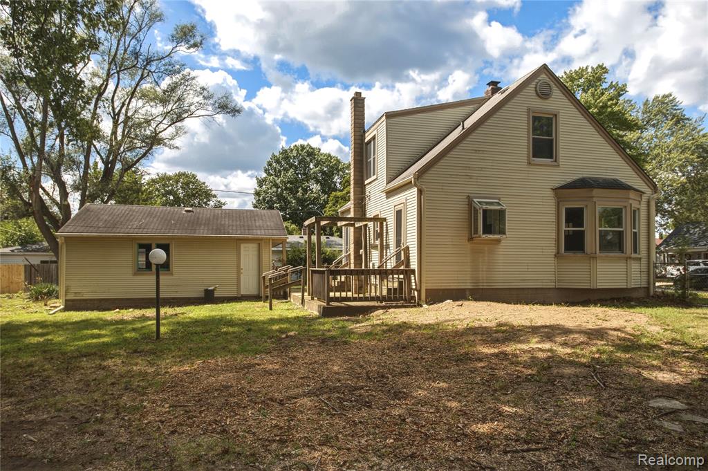 main property photo 34