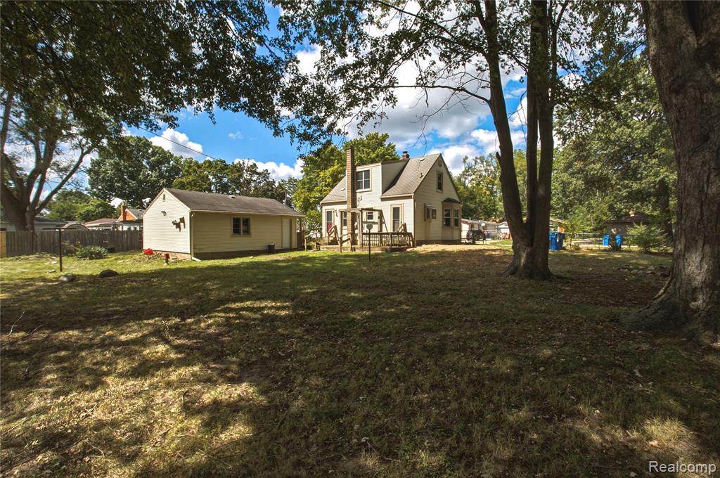 main property photo 35
