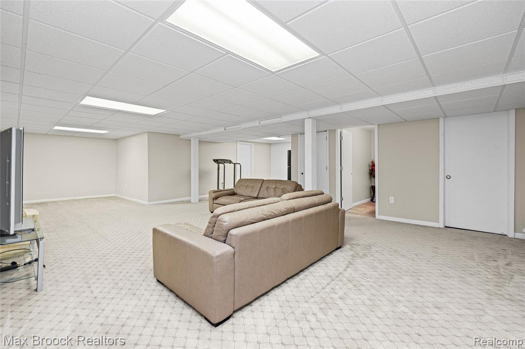 main property photo 44