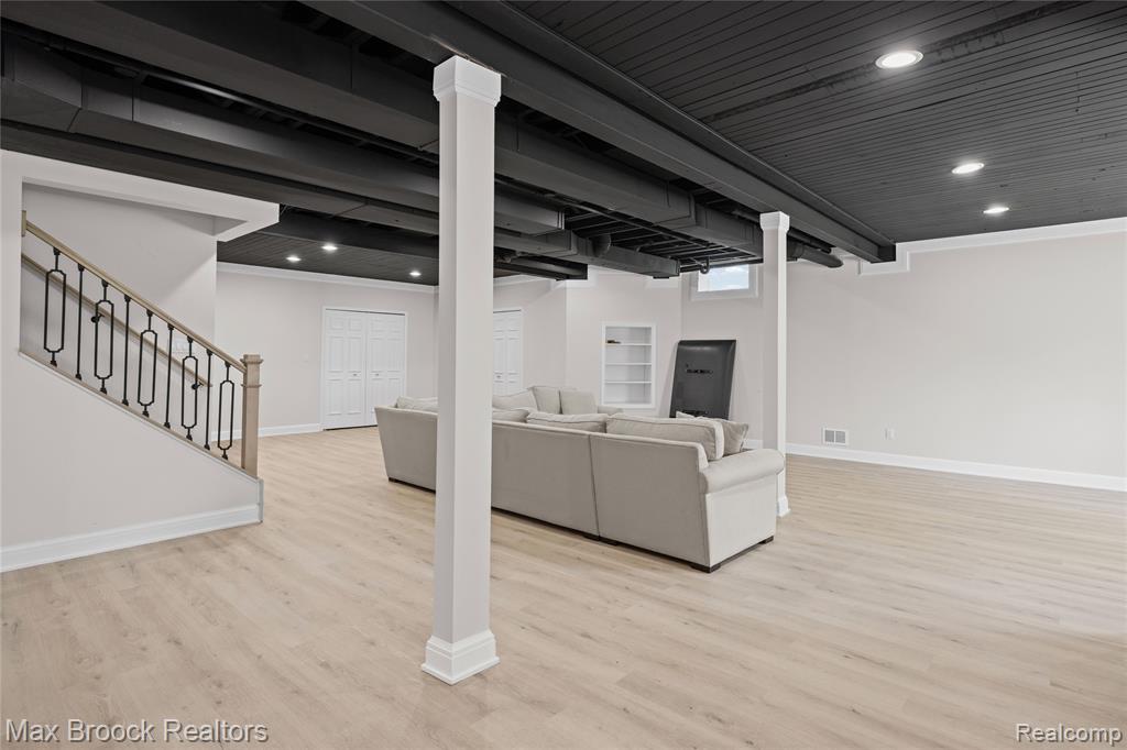 main property photo 43