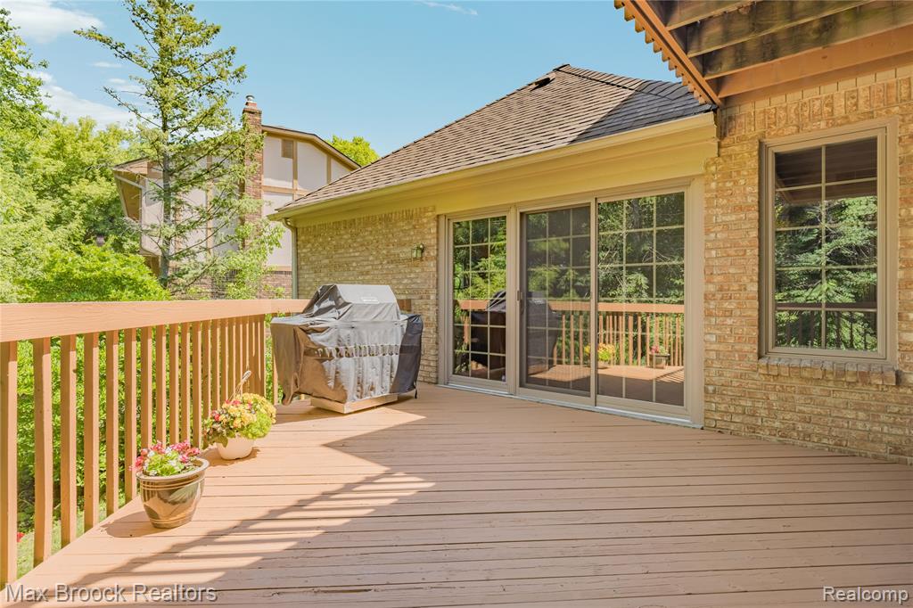 main property photo 53