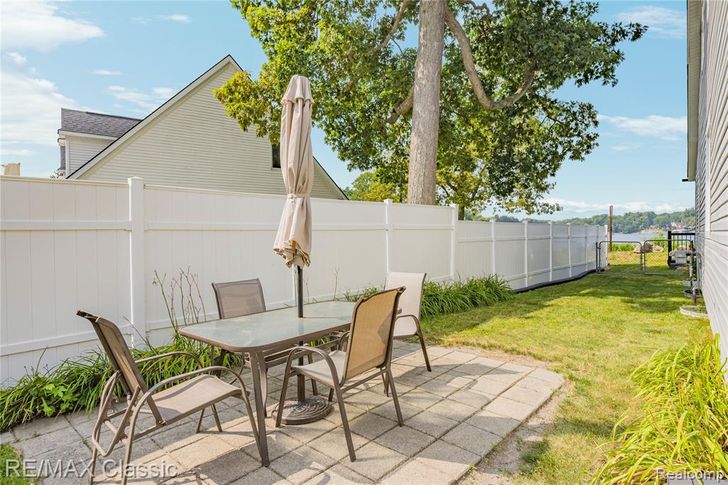 main property photo 54