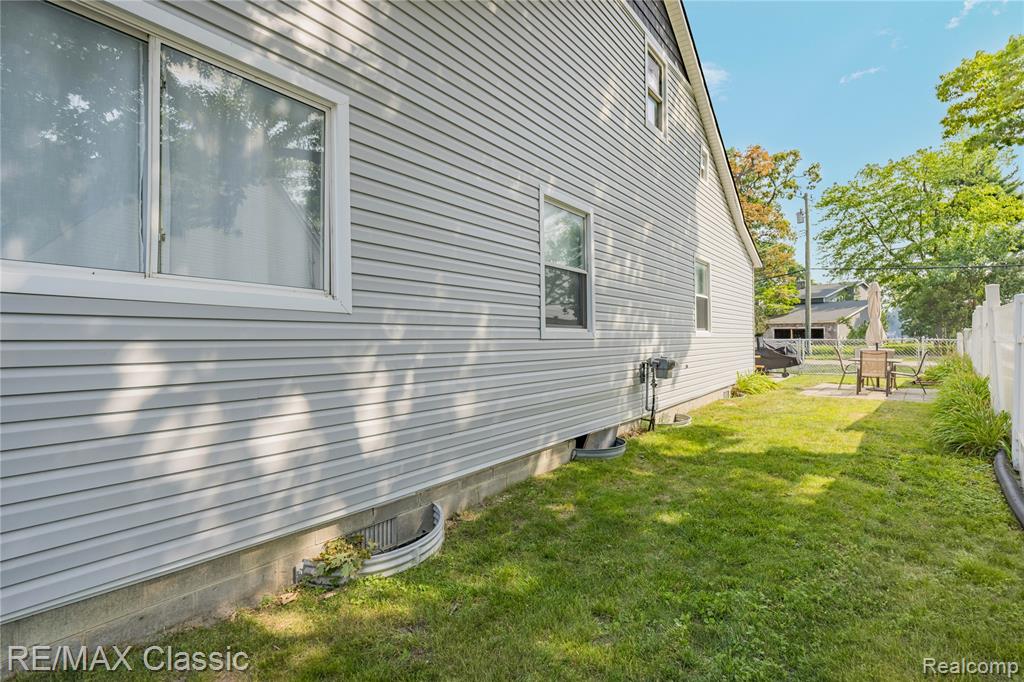 main property photo 56