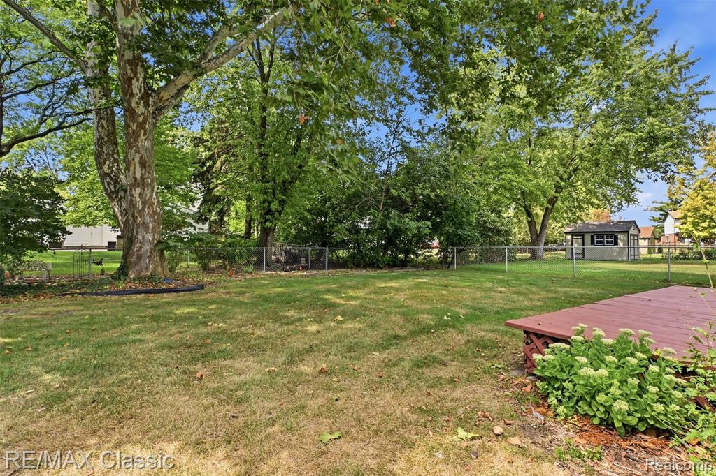 main property photo 27