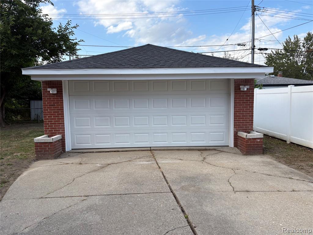 main property photo 56