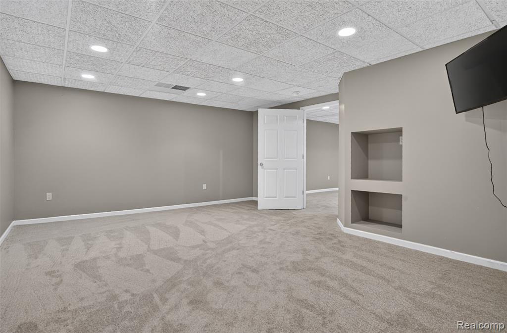 main property photo 70