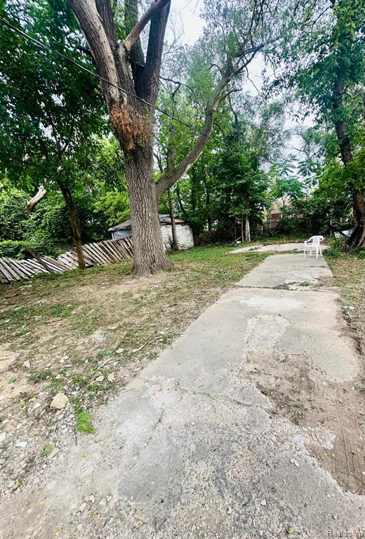 main property photo 15