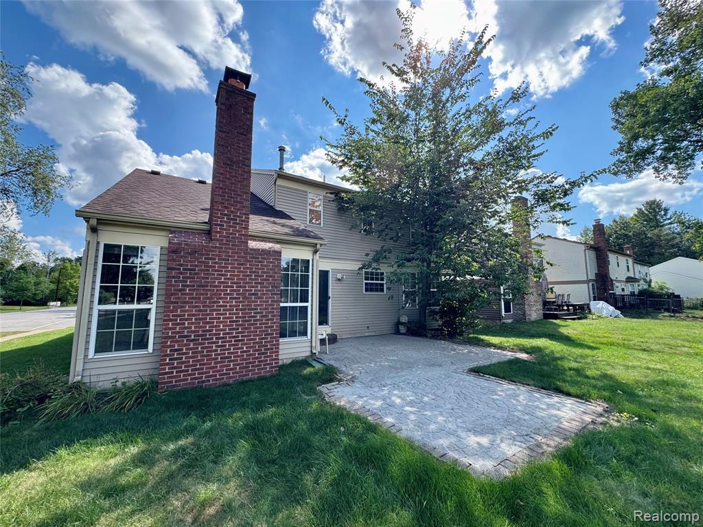 main property photo 30