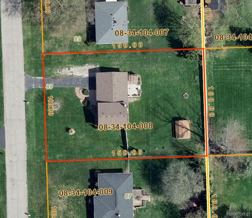 main property photo 30