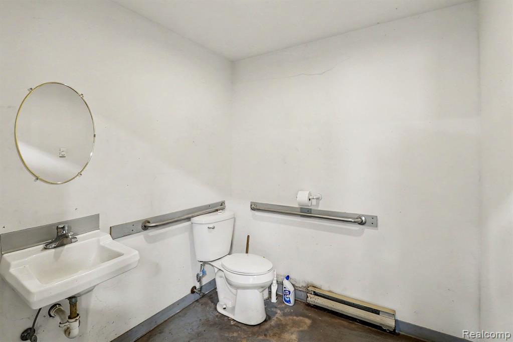 main property photo 12
