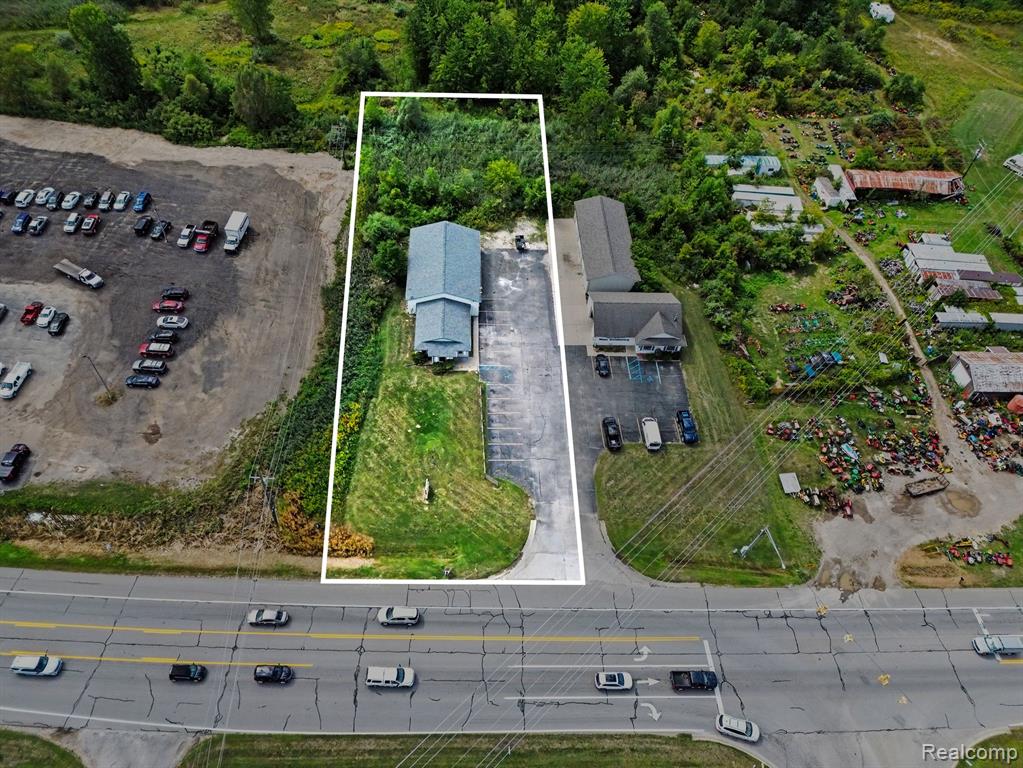 main property photo 6