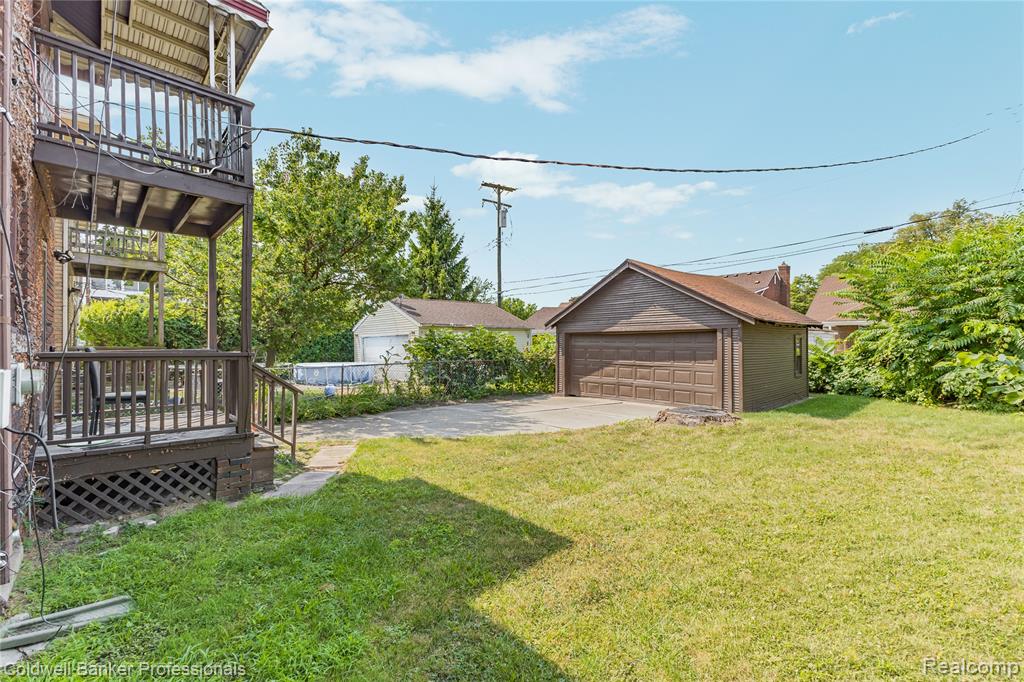 main property photo 12