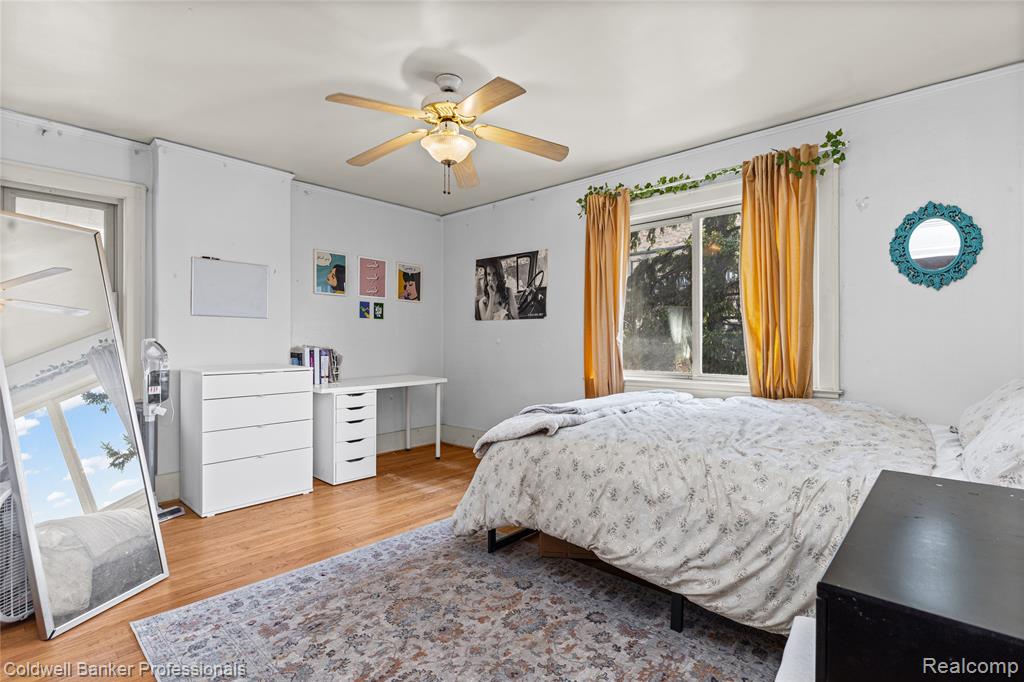 main property photo 19