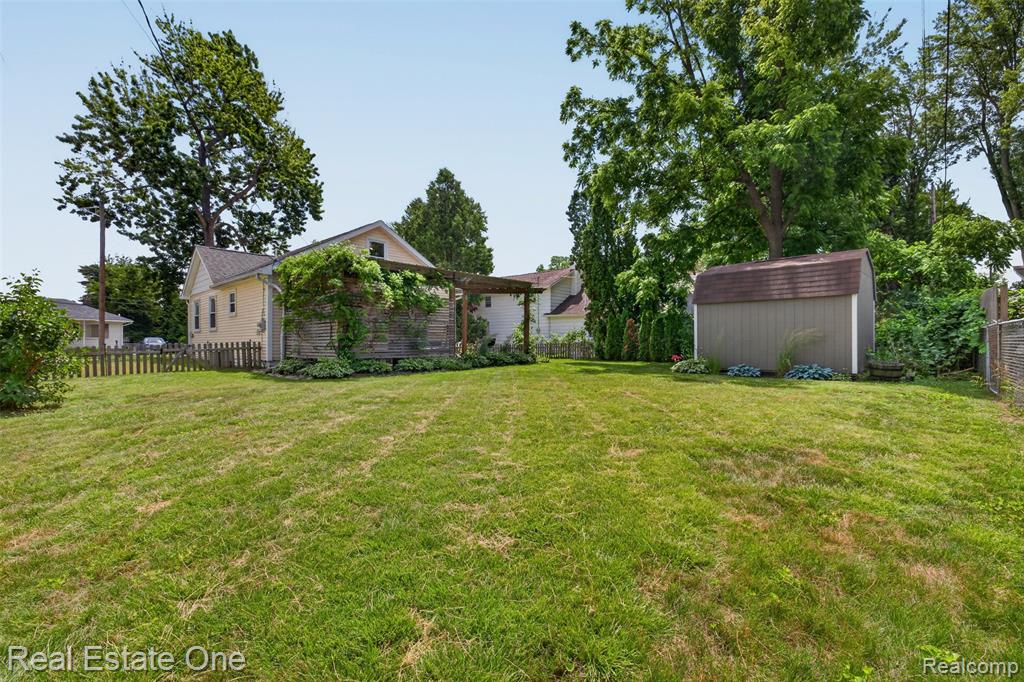 main property photo 38