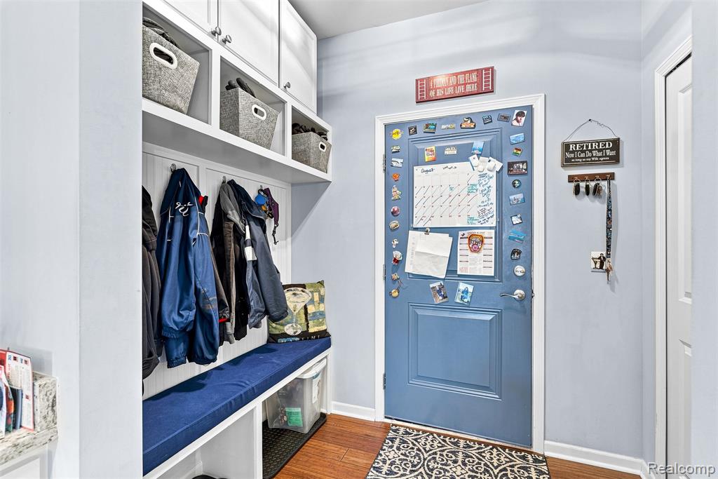 main property photo 17