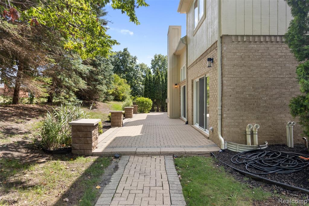 main property photo 63